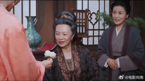 花芷温暖顾宴惜成为彼此依靠