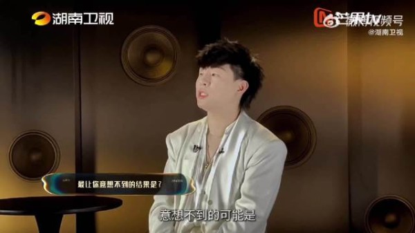 胡彦斌预言张碧晨获胜，称赞其演唱出色