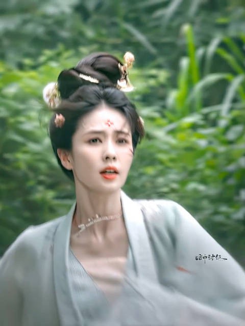 白鹿新角色叶璃身世复杂,多重身份满身伤痕
