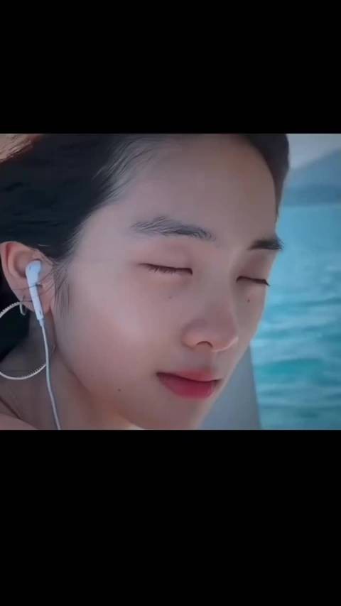 《百妖谱》女主传闻发酵,黄多多正式进入演艺圈,演技表现成关注焦点