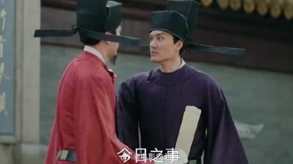 这两口子吵架了