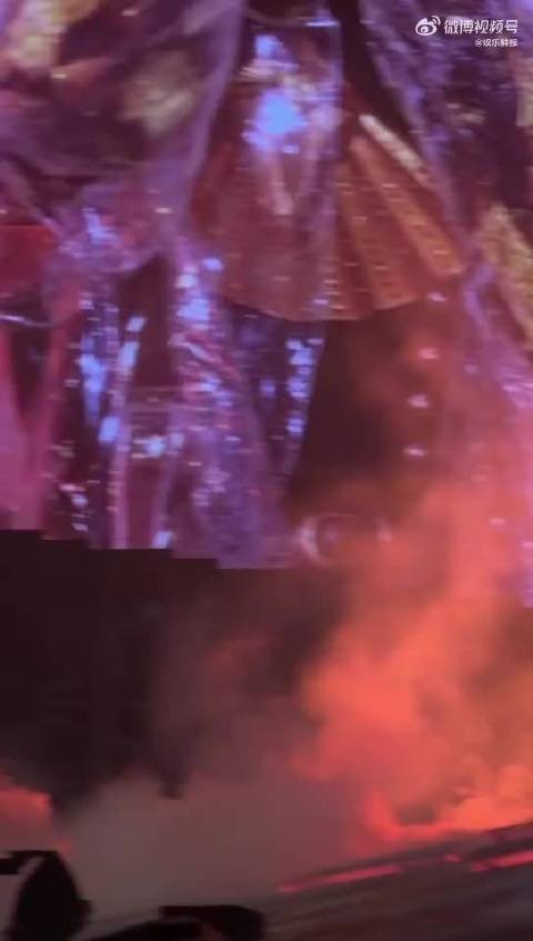 汪苏泷太原演唱会改编《小段》,谐音梗引爆现场