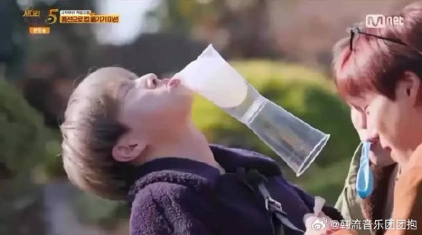 哈哈哈哈KAI吹的气球好大