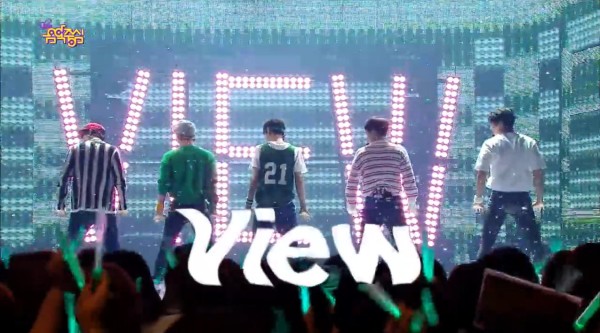 十一年前的今天(150613)，SHINee 带来的现场舞台