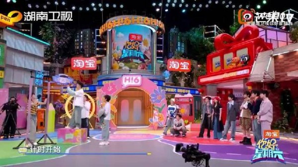 全程状态松弛，玩得尽兴的同时思路始终在线，聪明是由内而外散发出来的