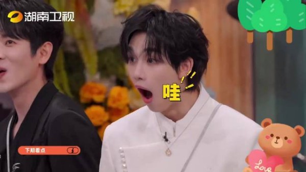 白鹿丞磊互动引热议,递话筒捧脸甜度爆表