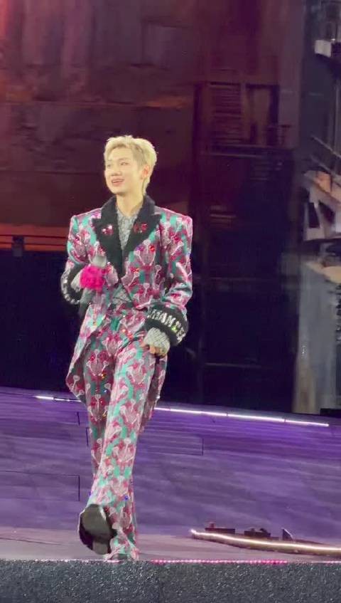 汪苏泷太原演唱会撒娇问粉丝是否还喜欢自己
