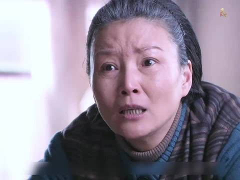 第1集 | 欢天喜地接男宝回家，拆开尿布瞬间傻眼 影视解说 牵挂