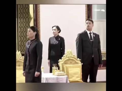 帕公主葬礼现场 诗妮娜携母亲公开亮相,全程低调肃立