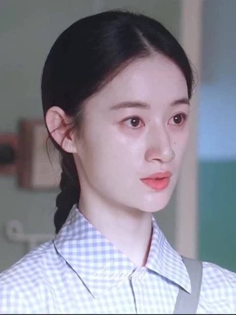 这不就是正常的回复吗，剧里好嗑不就行了，演员还是要好好演戏吧！