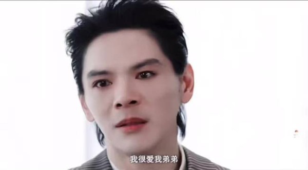 向佐哽咽谈弟:被偏爱者的愧疚与兄弟情深