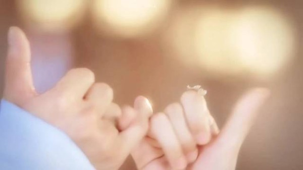 吴倩回应复婚传闻称没有计划,离婚后专注自我与孩子