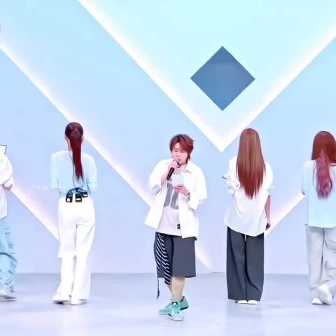 王濛跨界音乐再创佳绩，短道速滑冠军多领域绽放