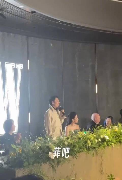 刘亦菲W电影之夜官宣了下一期将首登w中文版封面