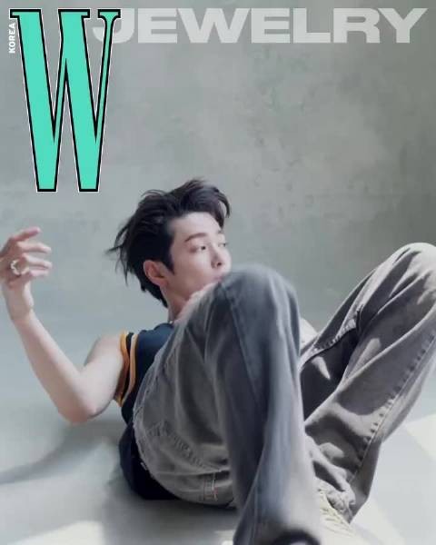 CORTIS安乾镐《W KOREA》+出发印尼机场饭拍