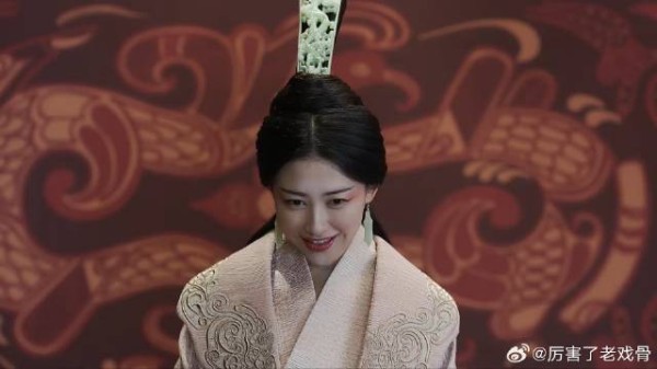 吕不韦专权在先 赵姬还得好言好语求着,让他让着点嬴政