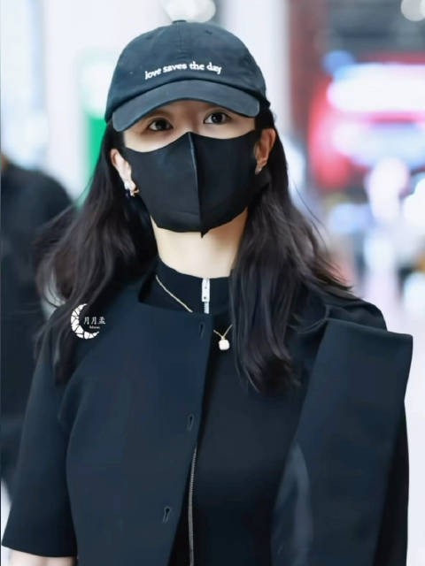杨紫33岁素颜状态