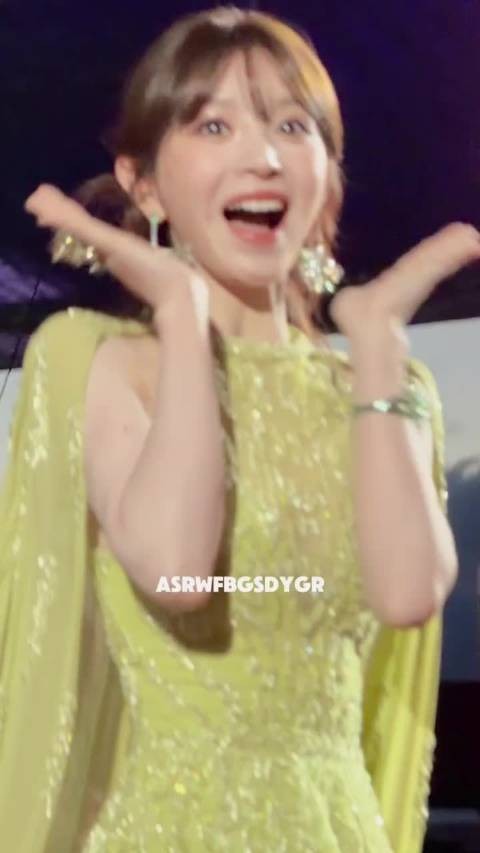 女神在韩国人气也好高 感受飞吻