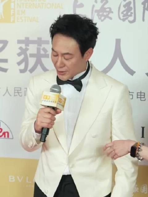 张颂文回应见义勇为表彰称举手之劳,同时获金爵奖影帝