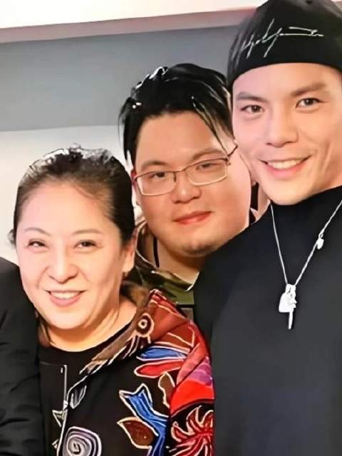 向太在拉黑向佑之后首度主动联络!补上迟来的生日祝愿,言语之间满溢深情母爱