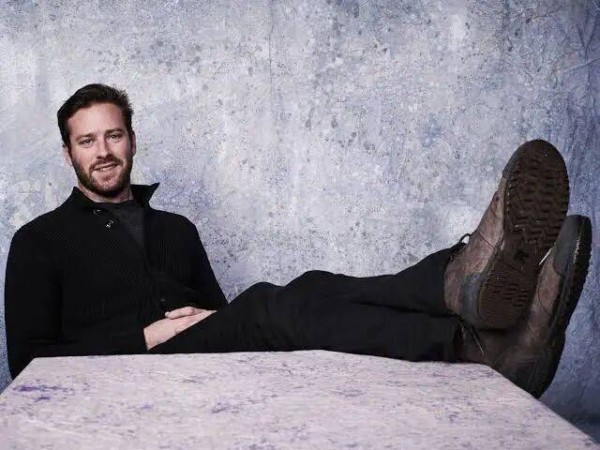 Armie Hammer 坦言没钱，曾祖父把钱都捐了，自己继承不到！