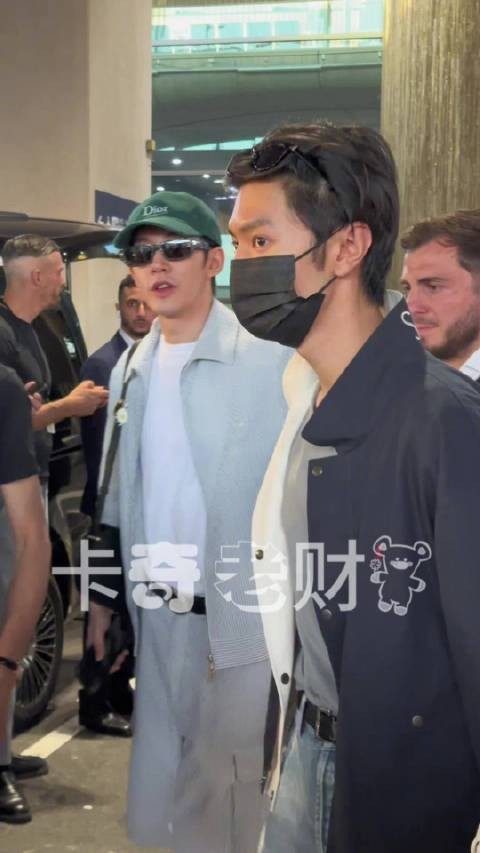 陈哲远、邓为落地巴黎同框