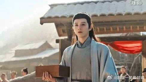 谢征就这样护着媳妇儿