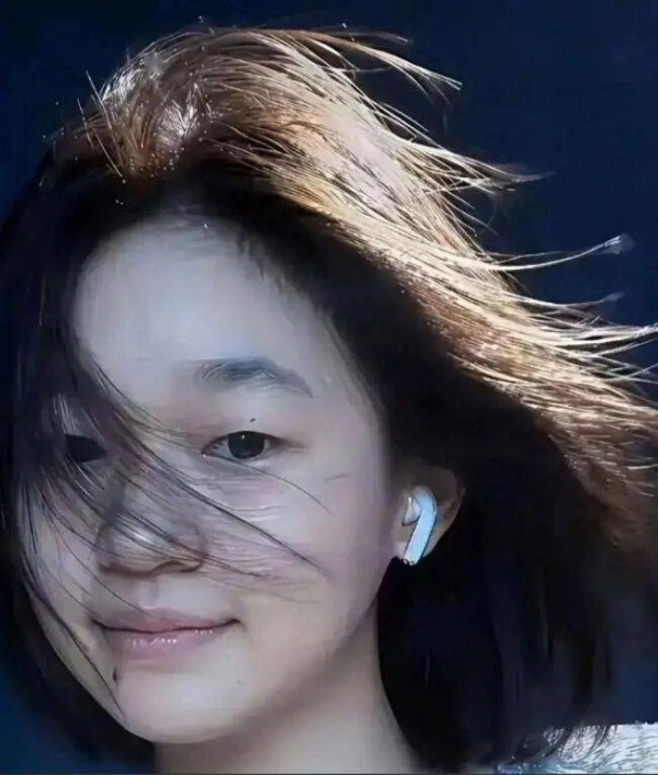 全红婵留长发，近170cm颜值惊人，网友：这脸，变化好大...
