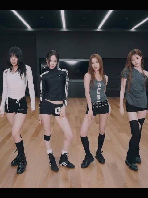 中字 《METRONOME》练习室Moving ver.+260621直拍,又酷又帅!
