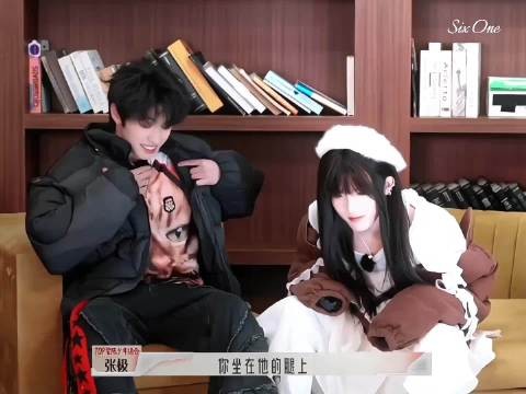 世界让你们做对手，爱让你们做挚友！ 炸裂的导演！