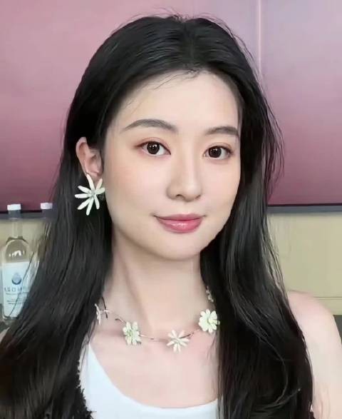 乔欣婚后消除不自信,富太太生活更从容