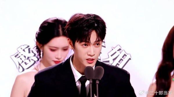 真男人会在大场面感谢人生中重要的女主角