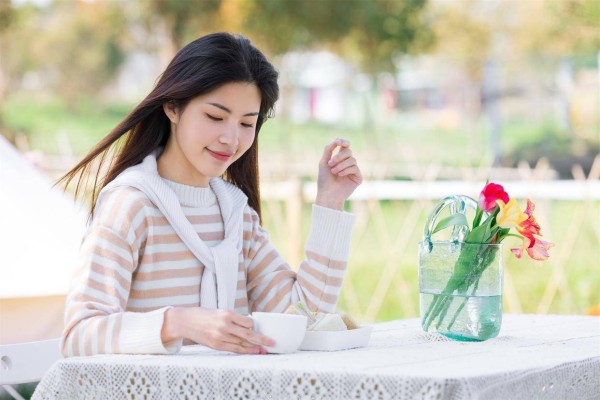 结了婚的女人要是不拦着你做这三件事，那就是在给你尝甜头，想跟你跨过去