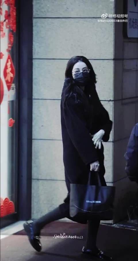 昂好像是因为同样的H口一般八毛都会在出口右侧等吧