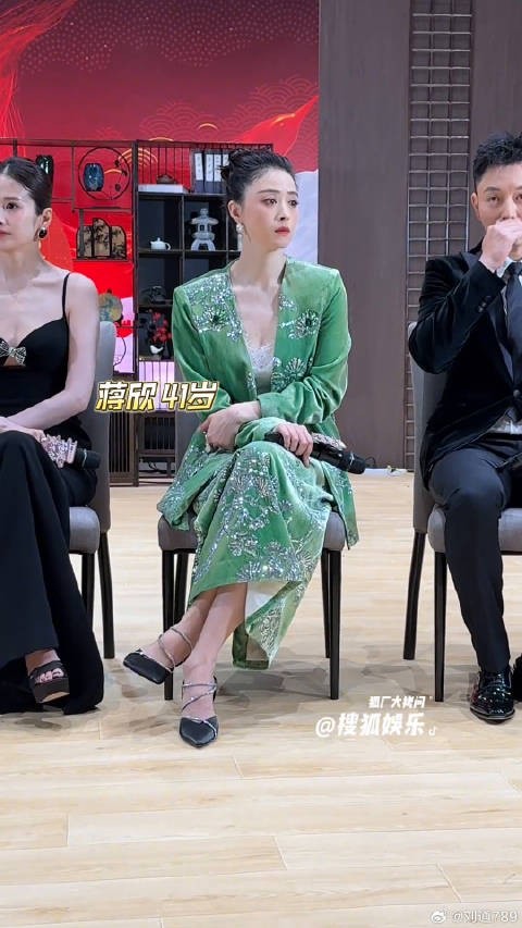 蒋欣 只要坐在那里，她的一颦一笑都是华妃～甄嬛爱不停