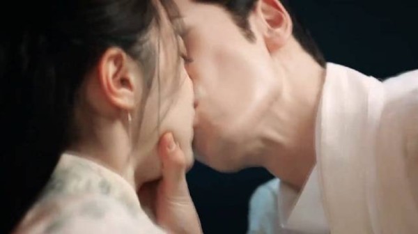 前世要是这么会说话，女儿李曦都能打酱油了！ 电视剧 度华年｜张凌赫｜赵今麦