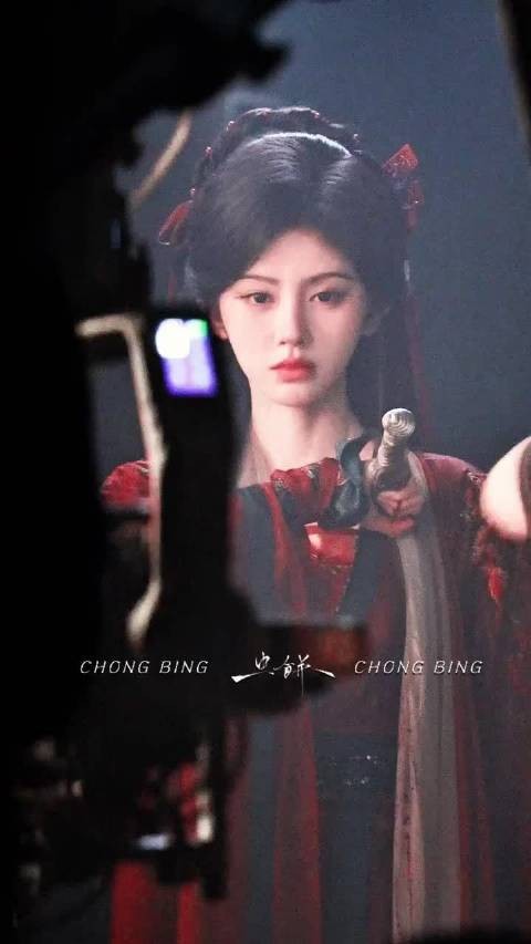 鞠婧祎《万花世界》路透来了，你喜欢这套新妆造吗？