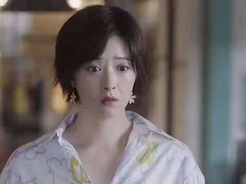 家长因为儿子成绩下降就觉得老师有问题，举报老师被开除
