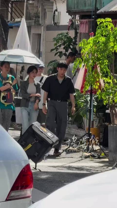 谭松韵代旭《春禾之上》今日路透～ 季检何sir热聊中