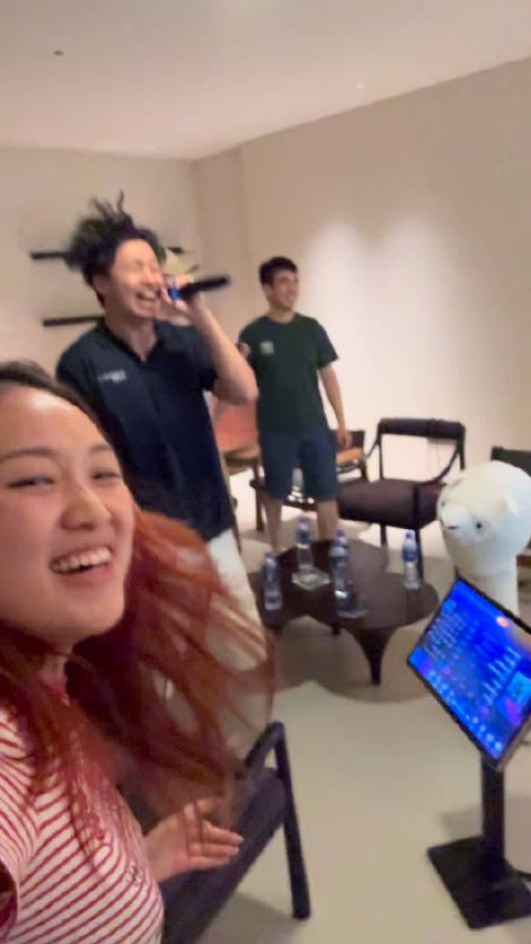 但我们真的会永远年轻的