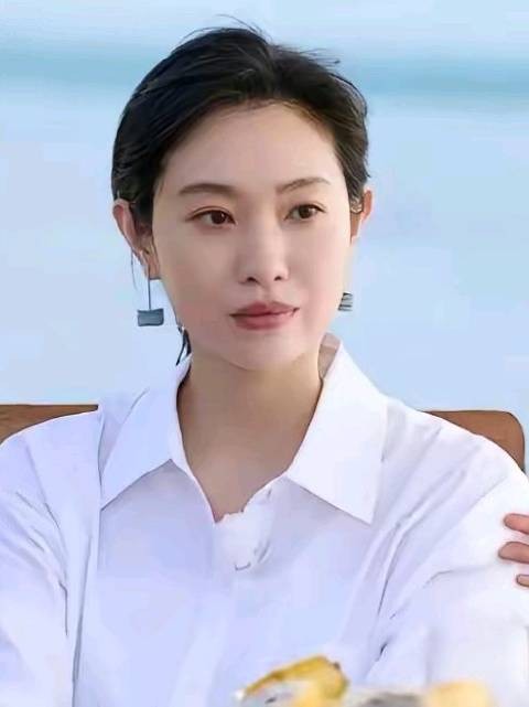 王佳佳凭现实题材剧集出圈,低调深耕演技获长辈青睐