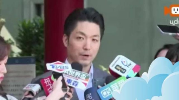 蒋万安回应王世坚说他预选2028,最近经常失神,乱了分寸,他有点窃喜
