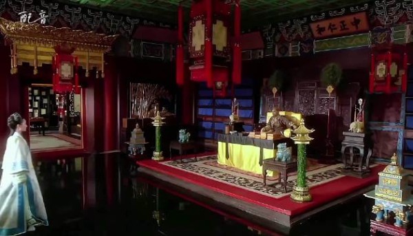 一手烂牌,打出王炸