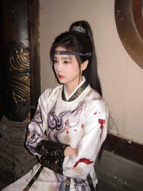 李佩仪的宣发高光时刻来了,想看打戏的观众有福了