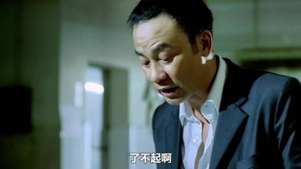 这才是真正的黑帮大佬,洪金宝四大金刚护法,竟直接闯进警局闹事