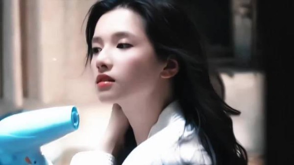 张婧仪新作收视热度双丰收稳坐现偶扛剧女主