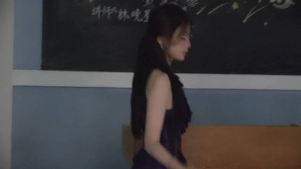 虞书欣工作室发布灿如繁星追剧团造型视频