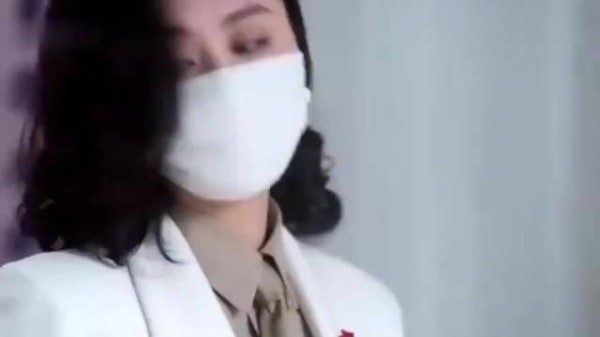特种兵来打针,谁料女医生对着他屁股猛扎,比挨枪还疼