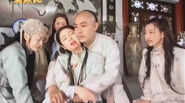 特别喜欢这版建宁的结局,韦小宝后悔,她成了最特别的,让他爱而不得挺好的