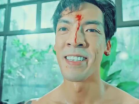 安志杰的电影也非常的好看,打戏也特别精彩,喜欢